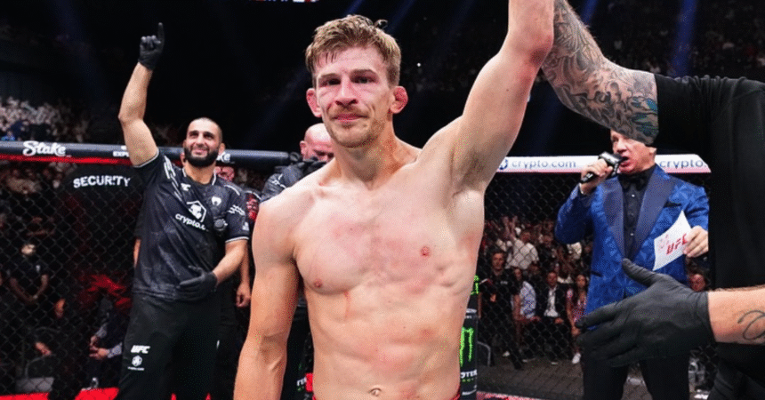 Arnold Allen reveals how jacked he got in time off due to shoulder injury Arnold Allen reveals how jacked he got in time off due to shoulder injury